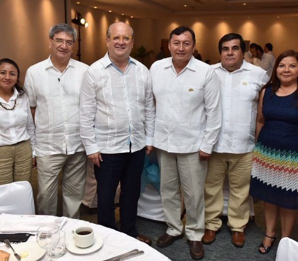 Carlos Joaquín González