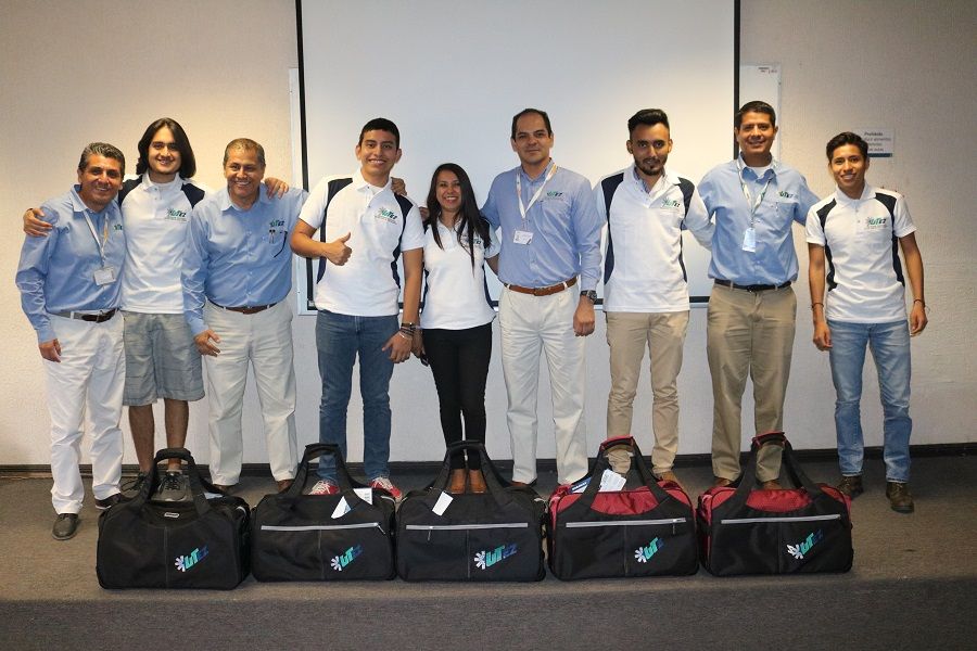 estadía en organismos extranjeros de Grecia, Perú y Colombia