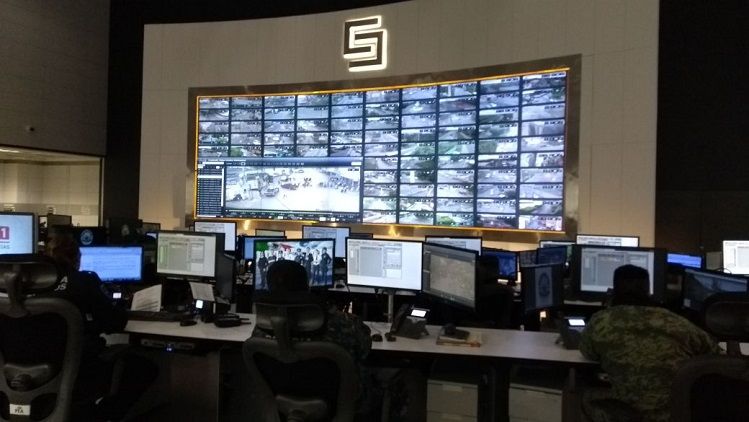 tener mínimo 20 años cumplidos al momento de presentar la solicitud, no estar suspendidos o inhabilitados para ejercer algún cargo en el sector público