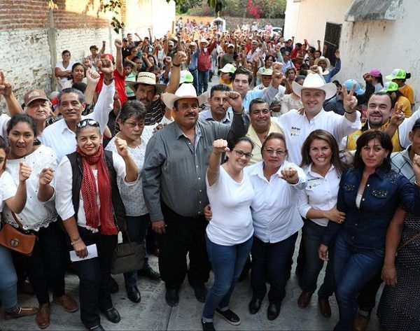 Sara Tapia Salinas como dirigente municipal, a Julio Ocampo Domínguez como secretario general, y a los militantes que formarán parte del Comité