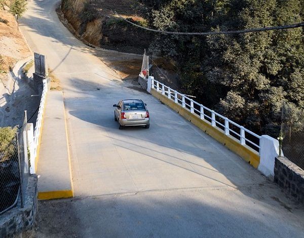 la alcaldesa Antes Bertha Haro, la presidenta del Sistema DIF Morelos, Elena Cepeda, y el diputado Javier Montes Rosales