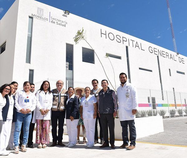 acudieron al hospital general de Cuernavaca "Dr. José G. Parres", donde conocieron el avance de los trabajos que se realizan para su rehabilitación tras el sismo del pasado 19 de septiembre; se prevé que sea en un mes cuando quede habilitado al cien por ciento