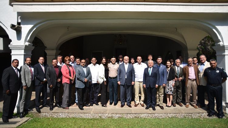 Se comprometieron a actuar con total responsabilidad e imparcialidad para que la voluntad democrática de los morelenses sea lo que prevalezca durante el proceso; y vigilar que los recursos públicos y programas sociales no sean utilizados con fines político-electorales