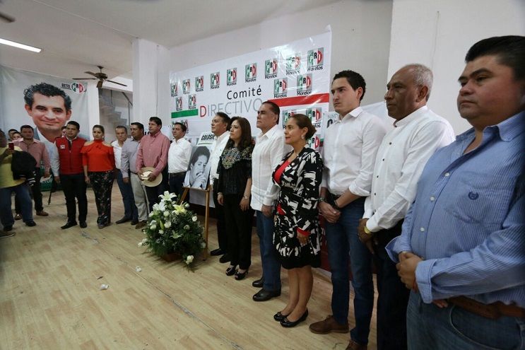 No podemos tener morelenses de primera y de segunda, todos los jóvenes deben de tener apoyo a la educación, que este apoyo se dé a los jóvenes que lo necesitan, sin importar si son de escuelas públicas o privadas