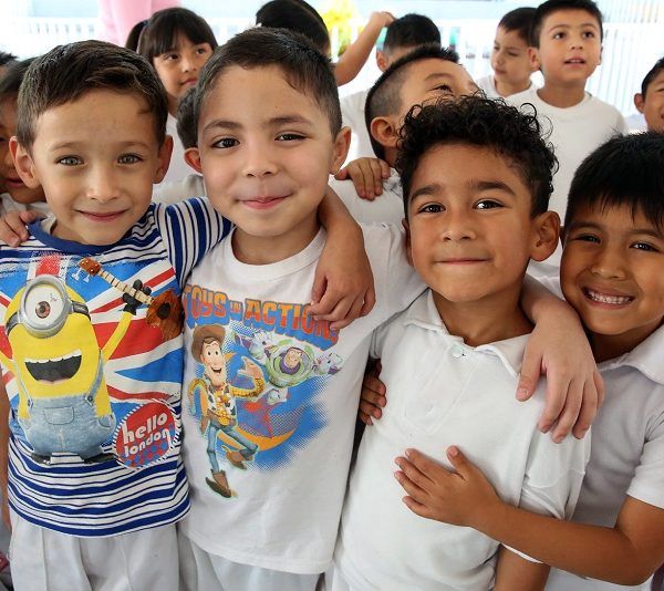 De acuerdo con la Dirección de Prestaciones Económicas, Sociales y Culturales este sistema consiste en formar hábitos, costumbres y comportamientos adecuados, así como el conocimiento e identificación de los alimentos en los niños. “Desde la disciplina en cuanto al uso de cubiertos, servilletas, limpieza y horarios de alimentación, consumo de frutas y verduras. Se definen menús equilibrados en nutrientes evitando el consumo excesivo de grasas, azúcares y harinas”