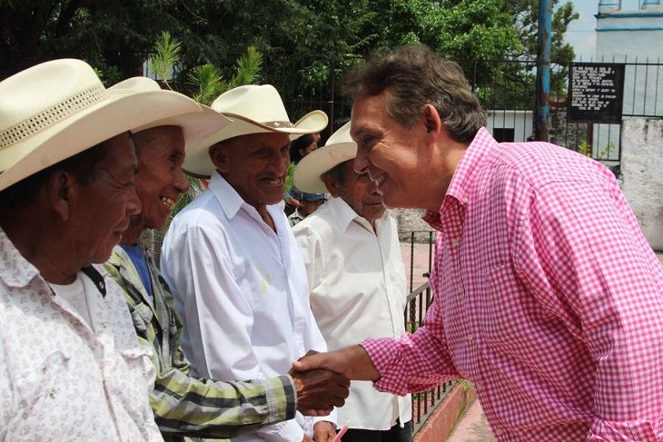 Ahí, en Huitzilac se generará el primer compromiso de Gobierno vinculado con la defensa de los bosques de los Altos de Morelos; será con gente de Coajomulco, comunidad de usos y costumbres