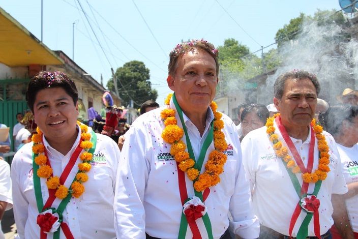 “Coatetelco es la magia de su lago, es el talento de su gente. Como nuevo municipio vamos a impulsar proyectos productivos que permitan que la gente esté mejor. Daremos pie al proceso de municipalización para echar a andar los servicios municipales”, destacó el abanderado priista