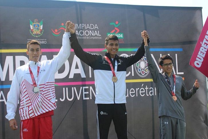 Avilés Ferreiro nuevamente entró bastante motivado a la pista en Querétaro con la mentalidad y la concentración a su máxima capacidad de repetir la actuación del año pasado, como ya nos está acostumbrando con su característica de subir al podio