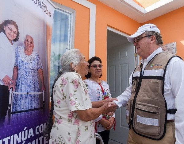 Las casas fueron edificadas y entregadas por la Fundación Proviváh; cumplen con las nuevas normas de construcción, altos estándares de calidad en sus materiales y son antisísmicas; cuentan con dos recámaras, baño, sala-comedor y cocina; y están planteadas para su ampliación vertical y horizontal