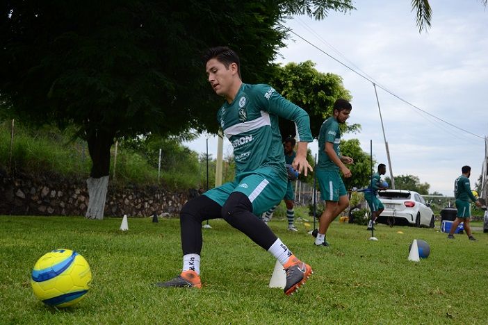 Los Cañeros del Club Atlético Zacatepec reanudaron sus entrenamientos; el lunes, el equipo dirigido por el estratega Alberto Clark entrenó en Xochitepec