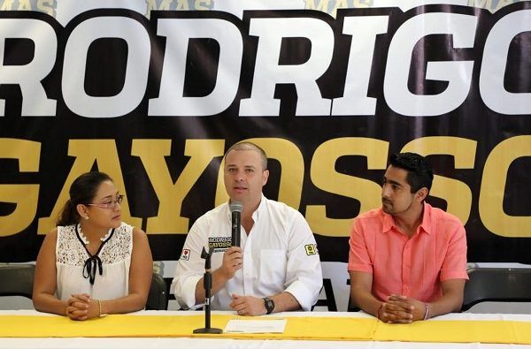 "Hoy decido unirme a este proyecto tras analizar que Rodrigo Gayosso es la mejor propuesta para sacar adelante a Morelos, ya que tiene las propuestas más serias, por eso hoy nos sumamos a su candidatura", declaró Suylene Mancera