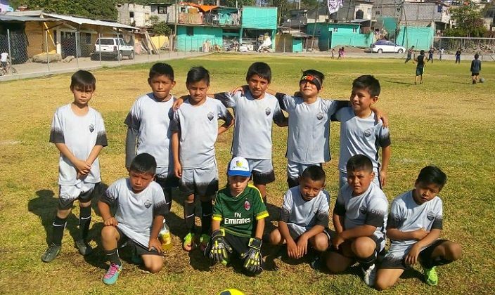 que llega su etapa final de la liguilla en la que se definieron el pasado fin de semana a los finalistas de cada categoría y hoy decidir quién será el Campeón en esta edición; para ello desde muy temprano se han preparado los escenarios para la lucha del primer lugar en la cancha de la Colonia Satélite, y en la pelea por el tercer lugar el Campo Olímpico de la Colonia Plan de Ayala