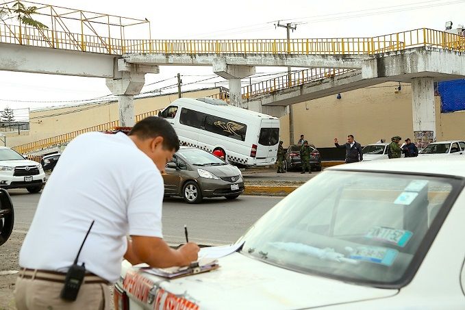 En un puesto instalado en la carretera Cuautla-Yautepec, se detectaron ocho unidades de Ruta 14 que no cumplían con los requisitos para circular