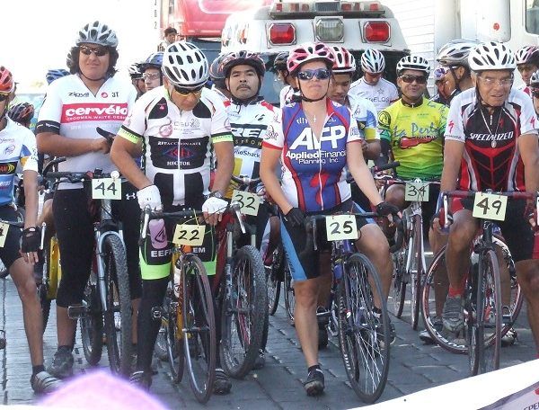 Este jueves a partir de las 18:30 horas en las instalaciones de la Ciclopista de la Colonia Vista Hermosa -Calle Juan Pablo II- será la cita para la Primera Ruta Ciclista, rodada que no será de competencia sino de mera convivencia, a fin de que todos le apuesten por estar dándole fuerte al pedaleo por espacio de una hora, recorriendo las calles de Juan Pablo II, Río Mayo, Leñeros y Río Tamazula para culminar en el mismo lugar de la salida