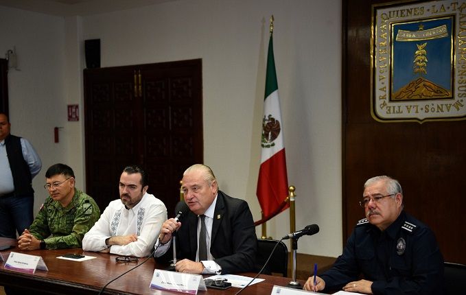 Aseguró que los prestadores de servicios que así lo deseen, solo tienen que solicitarlo a la Comisión Estatal de Seguridad (CES) y de esta manera se podrá realizar el enlace, lo que duplicaría la vigilancia en sus negocios, con el fin de ofrecer mayor seguridad a sus clientes y comensales