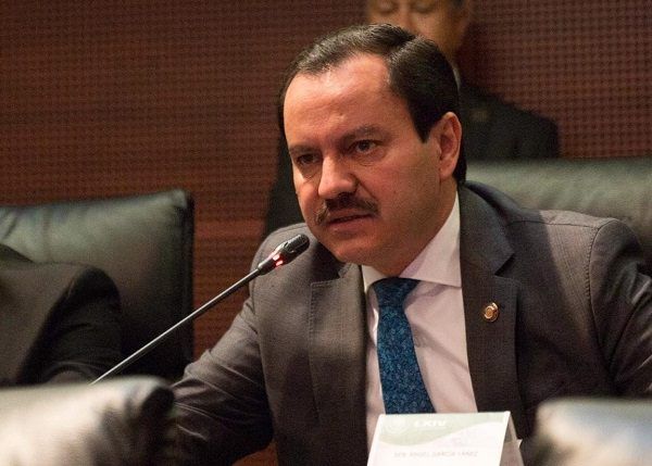 Demandó a la Fiscalía General del Estado atienda los hechos y sean detenidos y sancionados los reponsables; y reveló que nadie se ha acercado a él, salvo el secretario de Gobierno, Pablo Ojeda Cárdenas, quien les escribió un mensaje