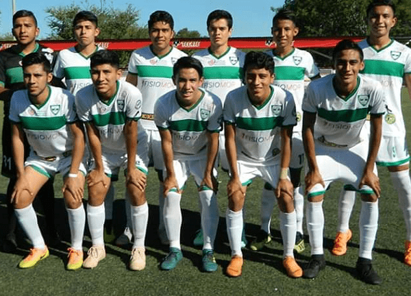 Los Cañeros desde el inicio se adueñó de las acciones, pero desaprovecha una jugada clara de gol al minuto 10' frente al portero, quien ataja el balón; sin embargo, siguió dominando Selva Cañera buscando el gol que le diera la ventaja, sin concretarlo,ya que aparte de la primera tuvo tres oportunidades más frente a portería, que dejó ir; Lobos que intentaba jugar y hacer daño sin lograrlo, estaban desesperados, ya que le estaba de por medio la calificacion a liguilla, así termina el primer tiempo cero por cero