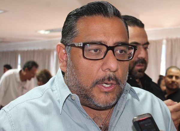 Informó que las pruebas de atletismo y cachibol se realizarán el martes 9 de abril en las instalaciones de la Unidad Deportiva Atlihuayan, ubicada en Boulevard Cuernavaca-Cuautla, Número 41, colonia Atlihuayan, Yautepec, a partir de las 08:00 horas