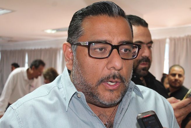 Informó que las pruebas de atletismo y cachibol se realizarán el martes 9 de abril en las instalaciones de la Unidad Deportiva Atlihuayan, ubicada en Boulevard Cuernavaca-Cuautla, Número 41, colonia Atlihuayan, Yautepec, a partir de las 08:00 horas