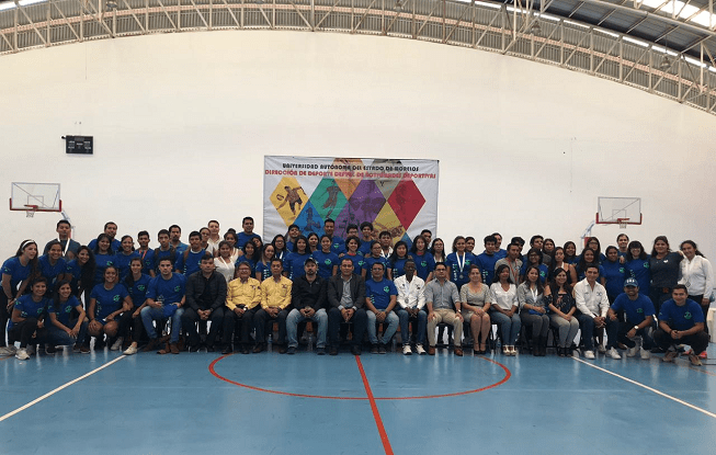 En la ceremonia de clausura se dieron cita diferentes autoridades de la Universidad Autónoma del Estado de Morelos (UAEM), quienes acompañaron a Álvaro Reyna Reyes, encargado del deporte universitario