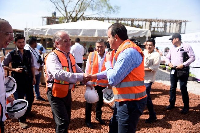 En este plantel que presentó daños considerables por el sismo del 19 de septiembre del 2017, se destinaron recursos federales por casi 100 millones de pesos para rehabilitar ocho edificios integrados por 26 aulas, laboratorios y áreas administrativas