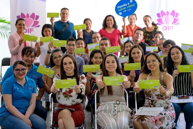 “Con mucho cariño me uní a la iniciativa de la Asociación Todos con Gigi, que busca fomentar la cultura de la donación para encontrar a personas compatibles que ayuden a pacientes con cáncer en la sangre, a través de un trasplante de médula ósea”, señaló Natália Rezende