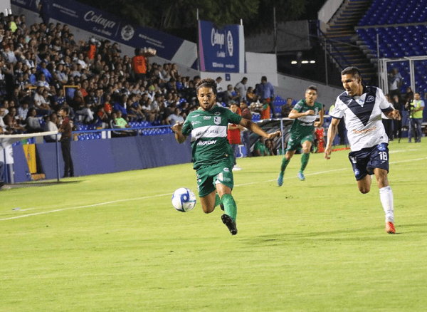 No se había rebasado los primeros cinco minutos del tiempo complementario cuando los Cañeros del Zacatepec sentenciaron el duelo ante los Toros del Atlético Celaya para apuntarse la primera victoria del torneo
