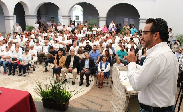 Recordó que la seguridad en Cuernavaca es responsabilidad del Gobierno del Estado, por la imposición de un decreto mediante el cual las policías municipales pasar al control de la Comisión Estatal de Seguridad (CESMorelos)