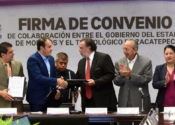 El acuerdo, suscrito por el mandatario como testigo de honor, fue asumido por el secretario de Desarrollo Social (Sedeso), Gilberto Alcalá Pineda, y el director del ITZ, Lorenzo Octavio Hernández Robles Arenas, para establecer medidas de seguimiento y control de las estrategias emprendidas hacia el bienestar social de la población