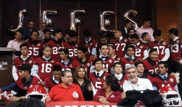 Duelo nada sencillo porque los Mayas fueron más finos a la defensiva y se acoplaron en la estrategia de sus entrenadores a fin de frenar los avances del equipo de Jefes, que en las estadísticas llegaba como favorito para alzarse con la victoria ante los anfitriones, que no se vieron finos en su presentación, sin embargo, ante la sorpresa de propios y extraños saltaron al terreno de juego motivados y con las ganas de hacer mucho mejor las cosas en la trinchera