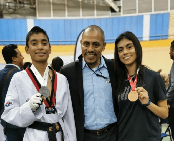 El representativo de la Unidad Deportiva Revolución sumó una presea de plata y una más de bronce ante una participación de más de 50 y de hasta 70 atletas por categorías en la que sin lugar a duda los morelenses le pusieron garra y motivación en el tatami para ofrecer sus mejores argumentos en cada combate que les fue asignando en las gráficas