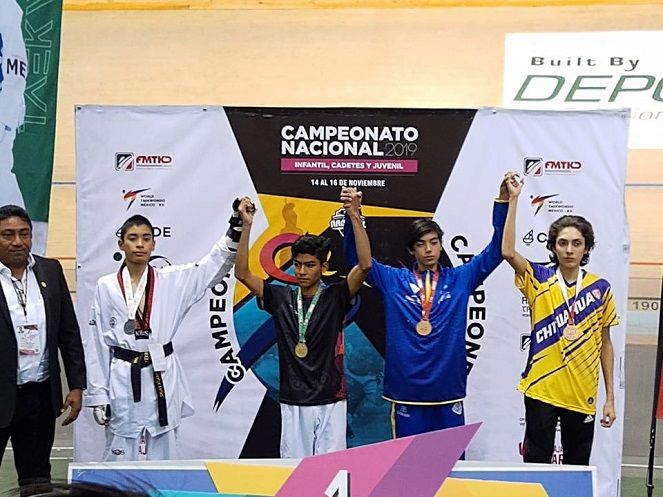 Para ello el morelense desde se presentó en las referidas instalaciones con el objetivo de llegar a ganarse un lugar en el representativo nacional, sabiendo que es una gran oportunidad que debe aprovechar y seguir en ascenso en su carrera deportiva; ello, obviamente, implica continuar con sus estudios con todas las facilidades de estar en dicha concentración