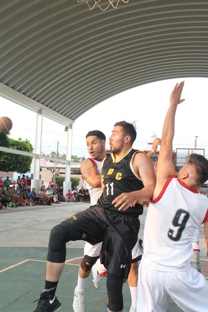 Se definieron a los cuatro equipos semifinalistas que el próximo sábado estarán peleando en por su boleto al duelo final; los invitados son: Gallos, Bridgestone, C.D.C., y Tauro, que ahora están en la antesala de pelear por la corona en juego