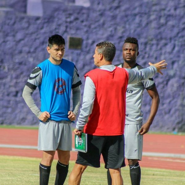 A este compromiso, Mineros de Zacatecas llega de inmejorable manera. Los dirigidos por Óscar Fernando Torres son los líderes de la competencia, con 14 unidades, luego de cuatro victorias al hilo; de hecho, acumulan 10 anotaciones a su favor y cero en contra. Es el equipo con mejor ofensiva y más sólida defensiva en el torneo