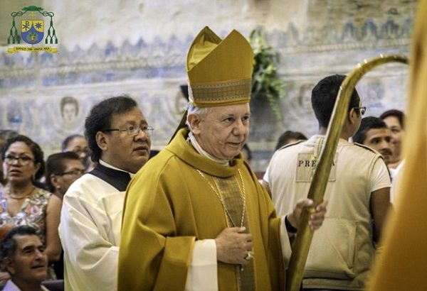 La Federación Mexicana de Organismos Públicos de Derechos Humanos (FMOPDH) considera que los mensajes religiosos con connotaciones de odio hacia las personas lesbianas, gays, bisexuales, transexuales, travestis, transgéneros, intersexuales, queer, asexuales y demás identidades y expresiones no binarias (LGBTTTIQA+), representan un ultraje a la dignidad humana toda vez que incitan a la violencia y la discriminación sistemática que se ha simbolizado a lo largo de la historia