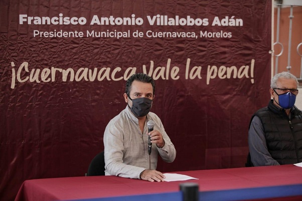 En rueda de prensa, manifestó que las circunstancias de Cuernavaca no se parecen a ninguna otra urbe, mucho menos a las de la CDMX y que el reinicio de actividades económicas, comerciales y de servicios, obedece a que capital (incluida la administración municipal) está quebrada