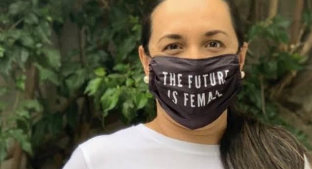 La ex diputada local, que ha marcado su trabajo y esfuerzo en la lucha para reconocer, proteger y garantizar los derechos de todas las personas, pero en particular el de las mujeres, es enfática al decir que “la ciudadanía y las fuerzas políticas comprometidas con la igualdad social, como Movimiento Ciudadano, tienen un reto que no puede postergarse y que debe ser asumido con responsabilidad, pues así se fortalece la democracia de nuestro país, iniciando con el respeto, equidad, oportunidades para todas y todos, y una vida libre de violencia”