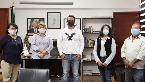 Con los representantes de la Asociación de Jubilados, Pensionados e Incapacitados Permanentes de Servidores Públicos (JUPEIN) A.C. disipó las inquietudes con relación a sus pagos quincenales y otras prestaciones, las cuales les aseguró, están garantizadas