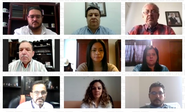 La gente debe entender que es obligatorio el uso de cubre-bocas desde el momento de salir de casa, en el transporte público o privado, en la calle y en espacios públicos y cerrados, puesto que si bien las clínicas Covid-19 del IMSS están a un 50 por ciento, Hospital Parres al 40 y el “Carlos Calero” del ISSSTE no tiene aún pacientes, es decir, con ocupación baja, no quiere decir que la enfermedad se haya detenido, manifestaron integrantes del Comité