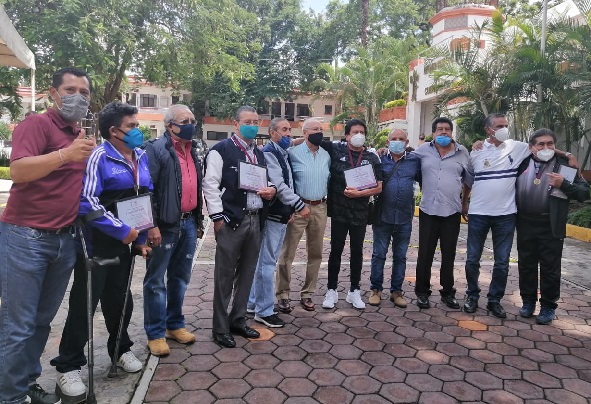 La ceremonia fue encabezada por el alcalde Antonio Villalobos Adán, quien fue acompañado por la síndico Marisol Becerra de la Fuente, el secretario de Bienestar Social y Valores, Rafael Baldovinos Galindo, el director del Instituto del Deporte municipal, Jaime Serna Pérez. También estuvieron presentes Germán Villa Castañeda, director del Instituto del Deporte en el Estado-(INDEM), e Isaac Terrazas García, Director de Promoción del Deporte