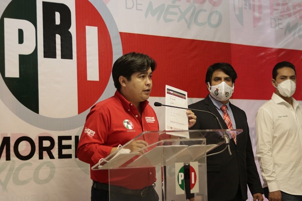 También dieron su respaldo los sectores juveniles PRI estatal, Isaí Zebadua, dirigente de jóvenes CTM, Eleonor Martínez y Diego Quevedo, presidenta y Secretario General de la Red de Jóvenes X México