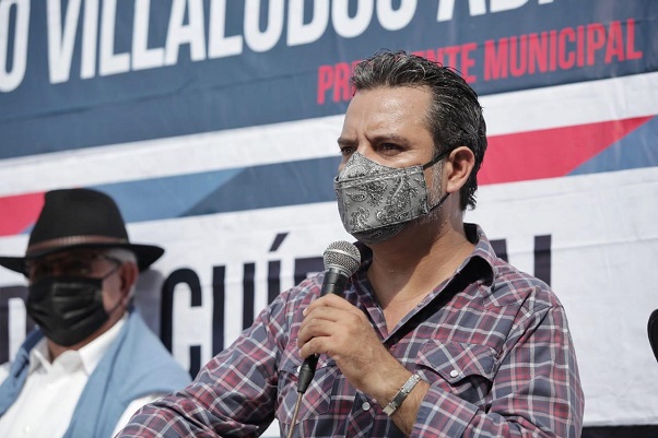 Por lo tanto, la Ley de Ingresos para el próximo año no contempla incremento de impuestos ni en tarifas de servicios públicos municipales; el Presupuesto de Egresos deberá ser “prudente y austero”, para racionalizar los gastos y eliminar casos, en los que se cobren salarios elevados que no se ajusten al desempeño del puesto