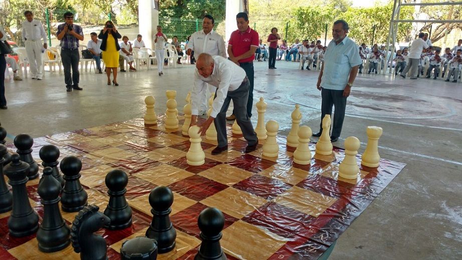 Celestino Fernando Pacheco Godínez, director general del IEBEM