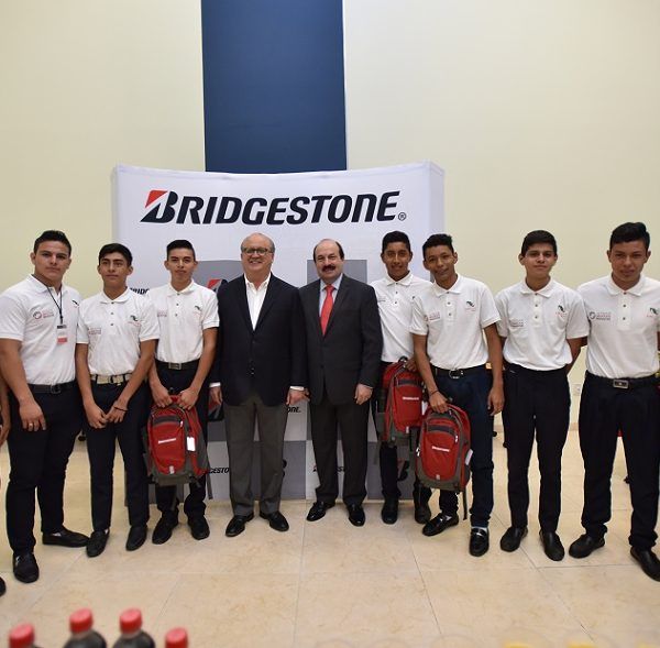 Técnico de Mantenimiento Industrial del Colegio de Estudios Científicos y Tecnológicos (Cecyte)