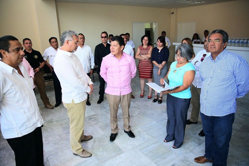 la secretaria de Obras Públicas, Patricia Izquierdo