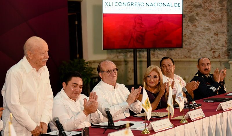 esta iniciativa de reforma la está construyendo con los magistrados del Tribunal Superior de Justicia (TSJ)