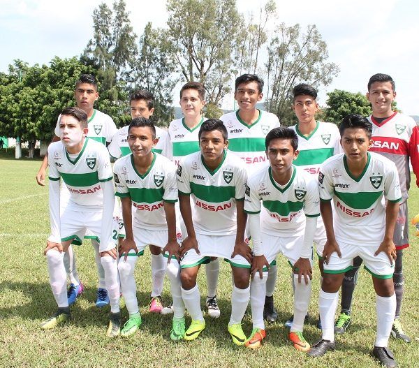 una vez más Alex Razo se hace presente en la cabaña rival y sellar un triunfo