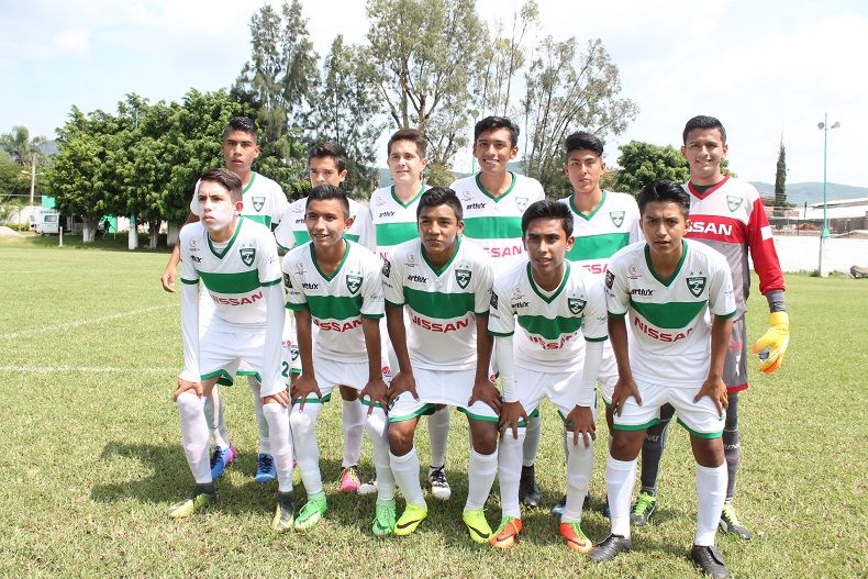 una vez más Alex Razo se hace presente en la cabaña rival y sellar un triunfo