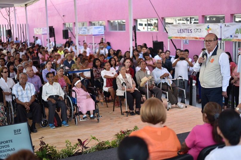 el mayor reconocimiento de la población son el Ejército Mexicano y el Sistema DIF Morelos