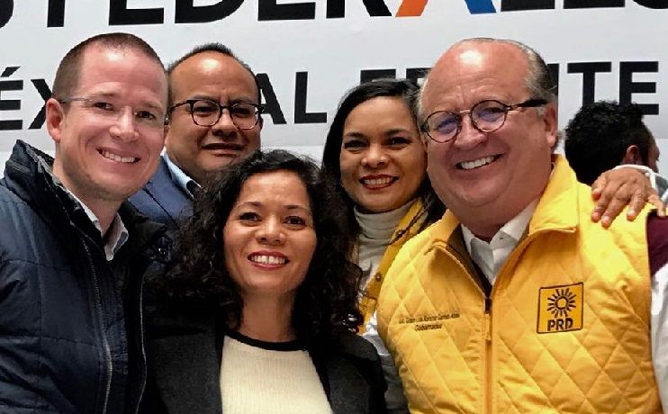 El perredista Graco Ramírez afirmó que “la coalición Por México al Frente suma a todas y todos los mexicanos que queremos un cambio en el país, juntos vamos a lograr el primer Gobierno de coalición